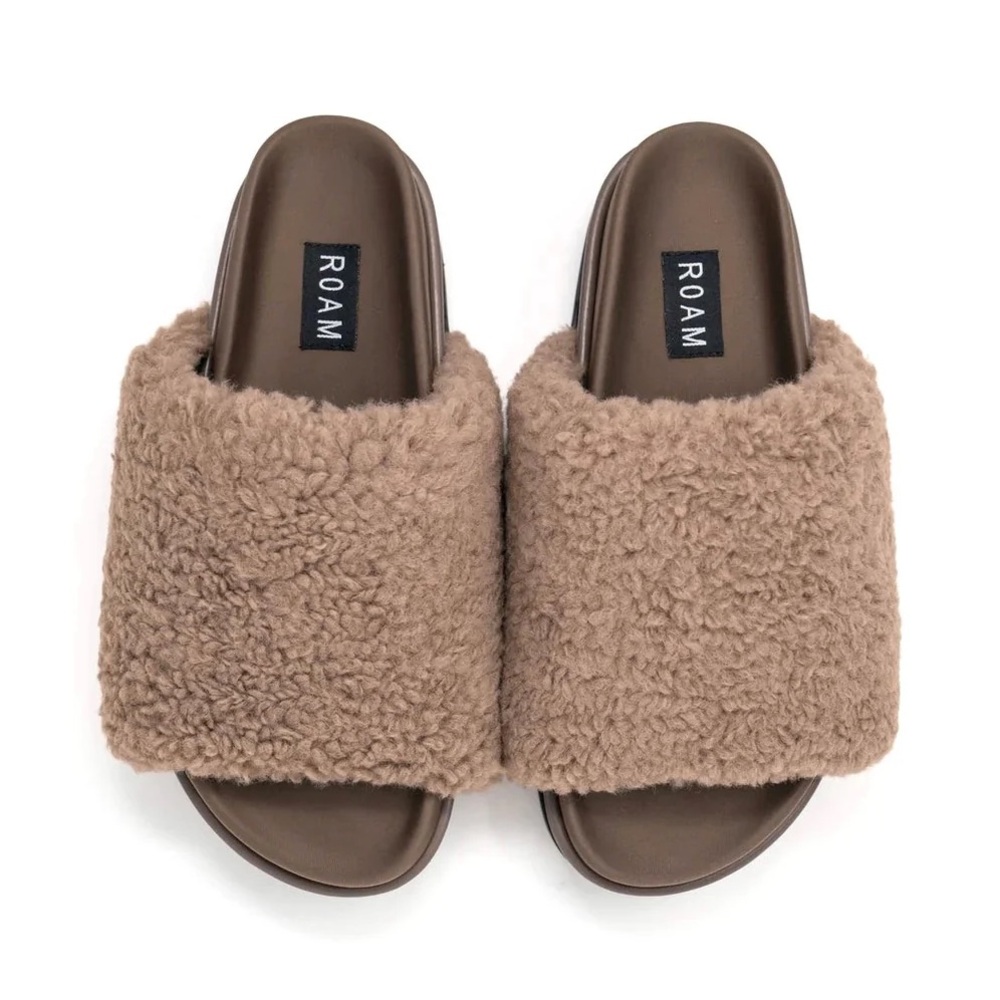 ROAM Brown Plush Slippers